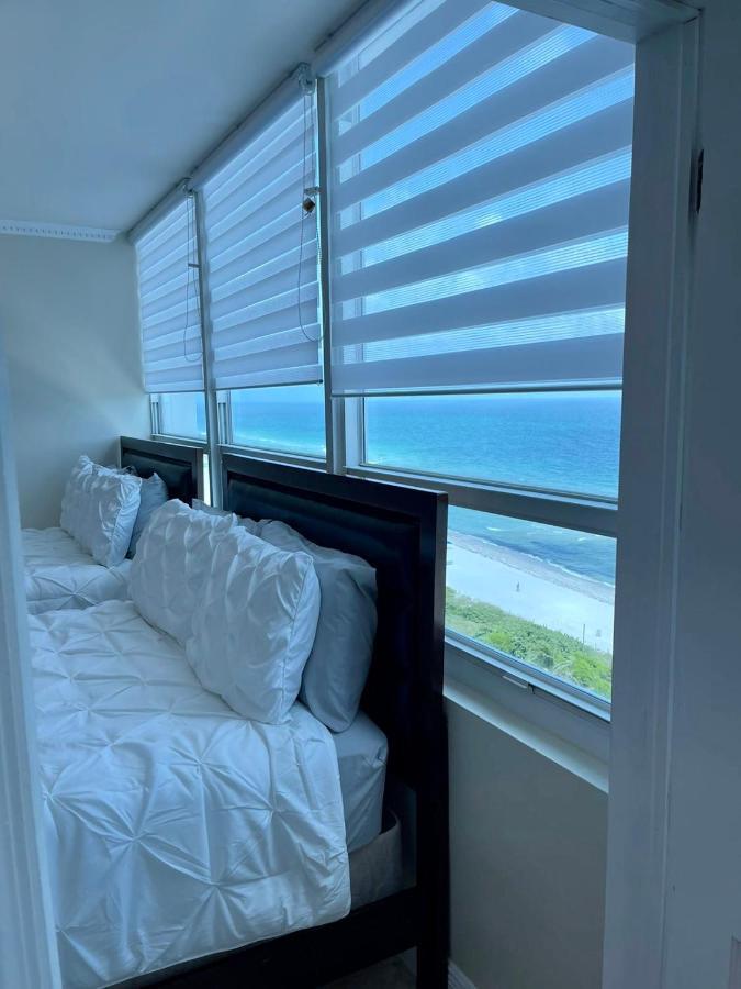 מיאמי ביץ' Castle Beach Resort Condo Penthouse Or 1Br Direct Ocean View -Just Remodeled- מראה חיצוני תמונה