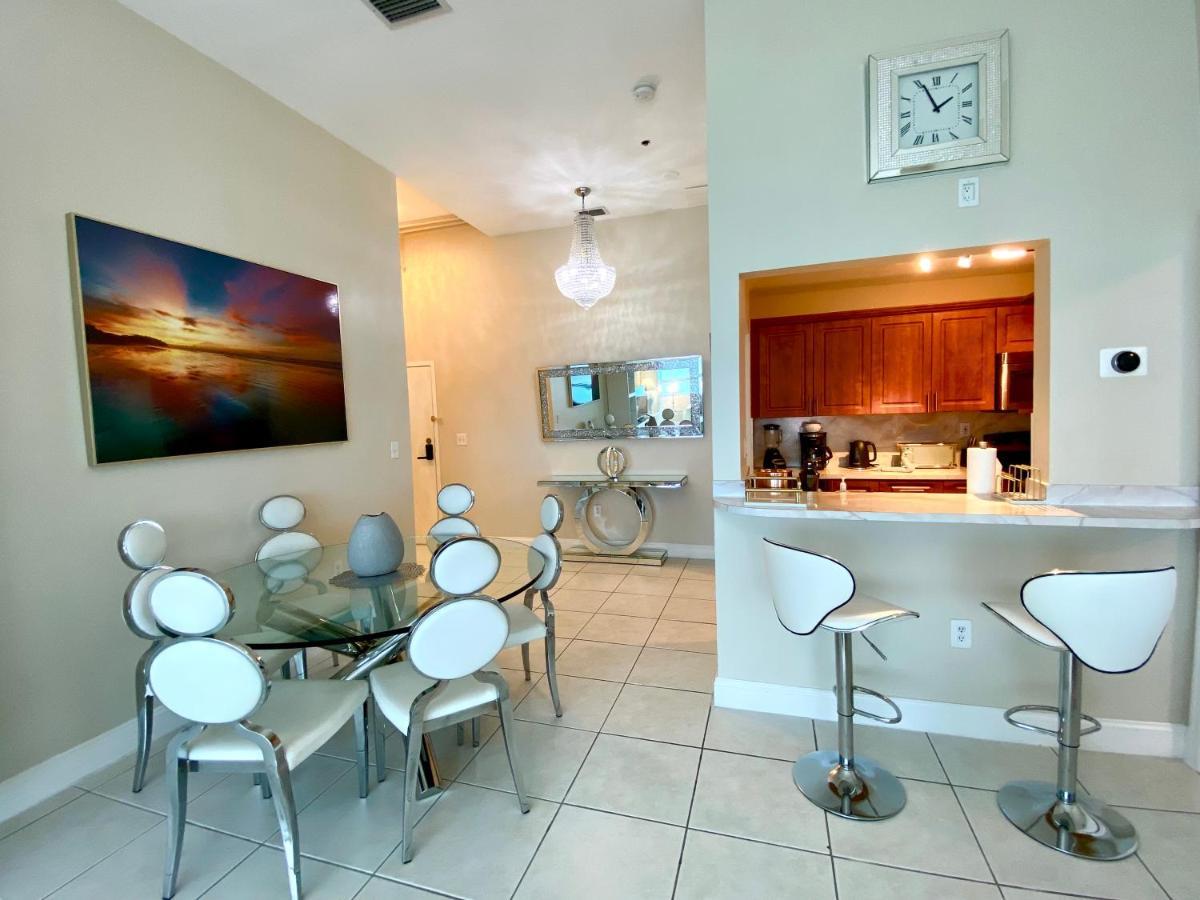 מיאמי ביץ' Castle Beach Resort Condo Penthouse Or 1Br Direct Ocean View -Just Remodeled- מראה חיצוני תמונה