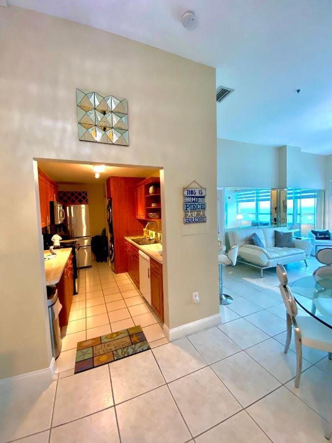 מיאמי ביץ' Castle Beach Resort Condo Penthouse Or 1Br Direct Ocean View -Just Remodeled- מראה חיצוני תמונה