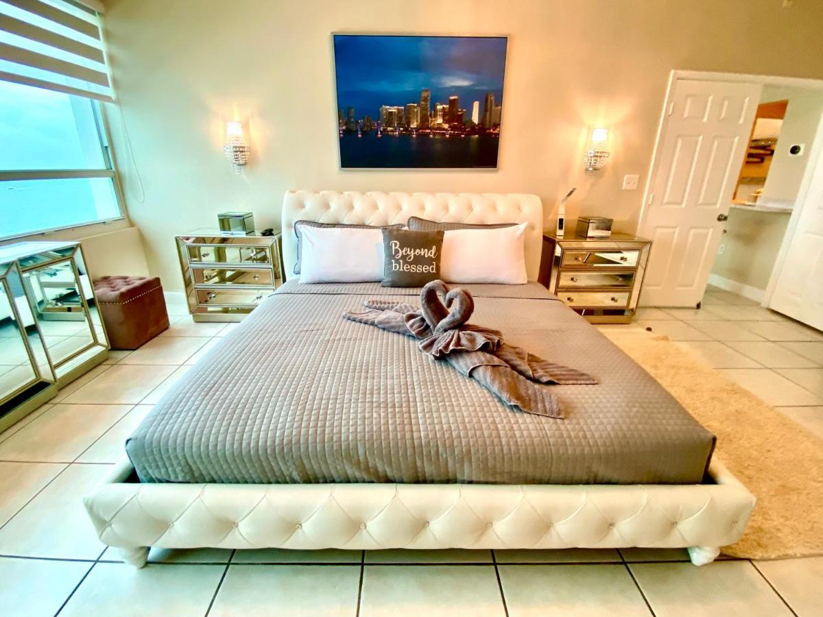 מיאמי ביץ' Castle Beach Resort Condo Penthouse Or 1Br Direct Ocean View -Just Remodeled- מראה חיצוני תמונה