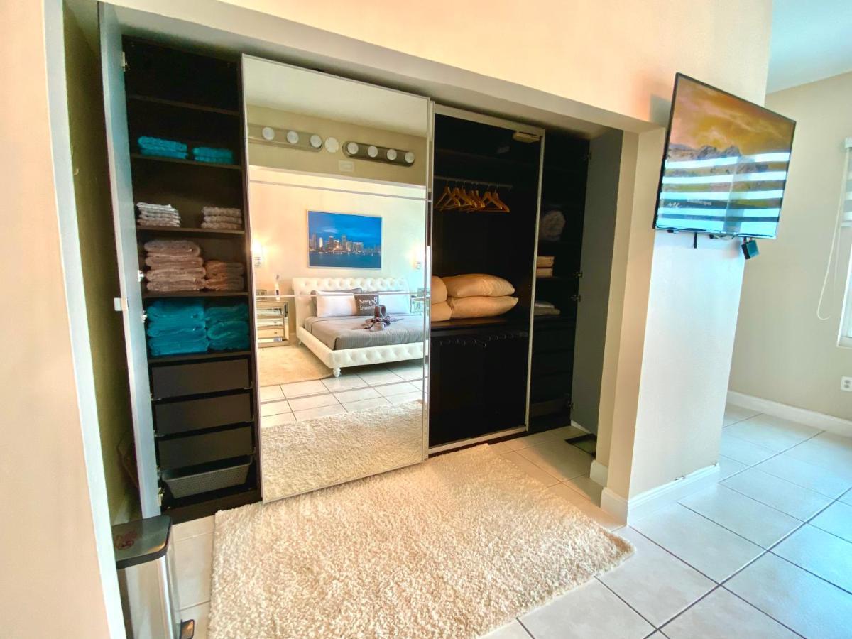 מיאמי ביץ' Castle Beach Resort Condo Penthouse Or 1Br Direct Ocean View -Just Remodeled- מראה חיצוני תמונה
