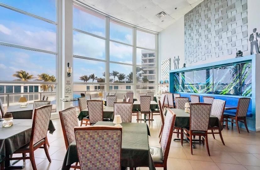 מיאמי ביץ' Castle Beach Resort Condo Penthouse Or 1Br Direct Ocean View -Just Remodeled- מראה חיצוני תמונה
